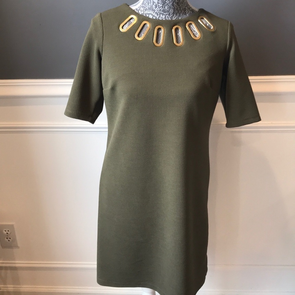 Haani Short Sleeved Zippered Dress